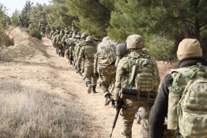 Syrie : les Kurdes exhortent Moscou à empêcher une offensive terrestre turque