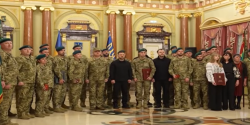 Zelensky lance une vaste réforme de l’armée ukrainienne : hausses de salaires et démobilisation progressive après plus de quatre ans de guerre