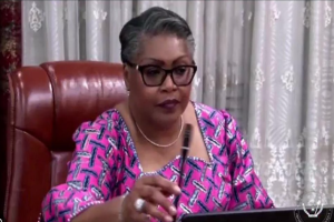 RDC : Le gouvernement condamne fermement les attaques diffamatoires et misogynes contre la Première ministre Judith Suminwa