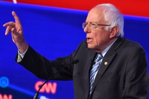 Course à la Maison-Blanche: Bernie Sanders jette l'éponge