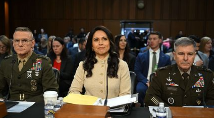 La cheffe du renseignement américain contredit Donald...