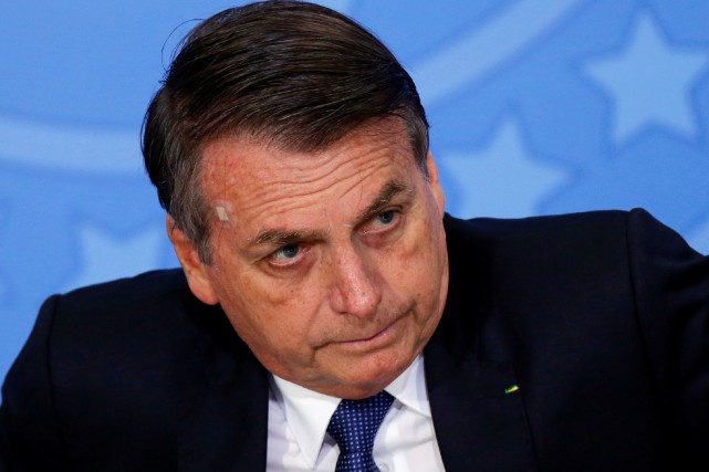 Brésil : Jair Bolsonaro a été hospitalisé aux État...