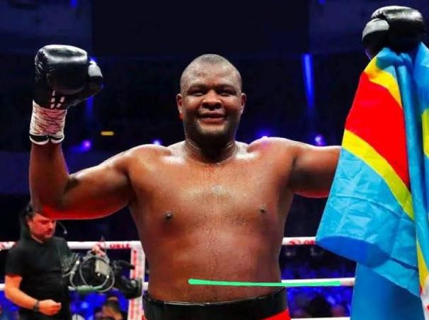 Boxe: Martin Bakole demande encore l'aide du gouvernement pour un combat 